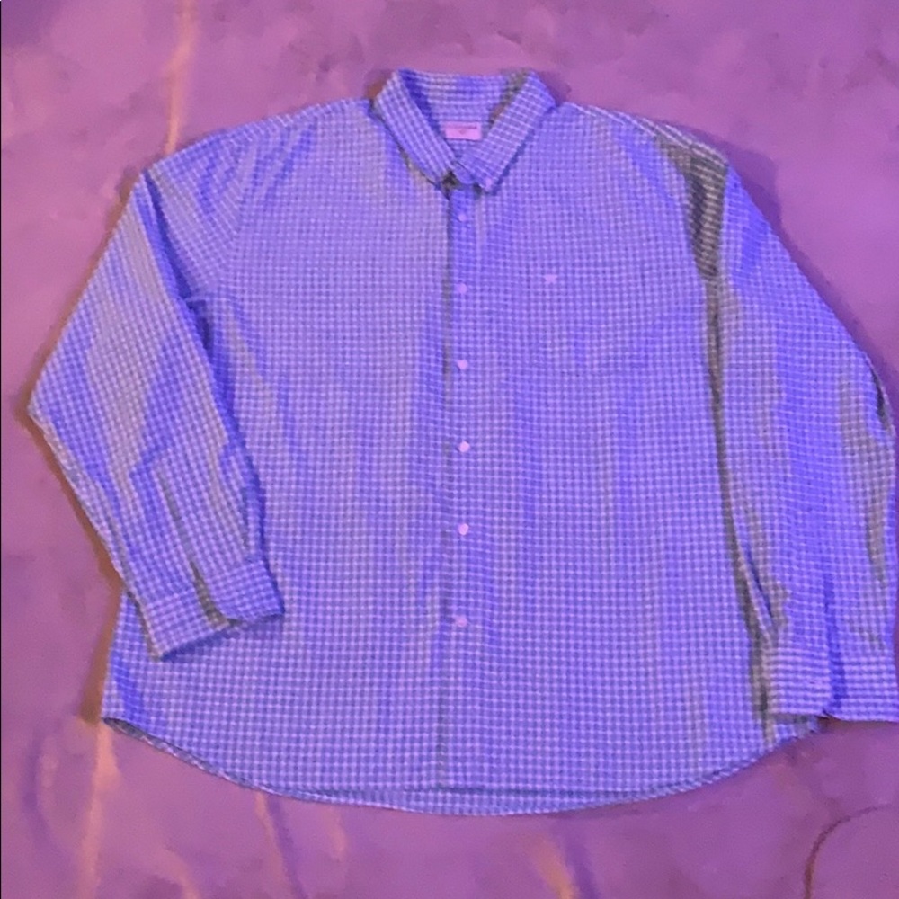 Men’s casual button down shirt